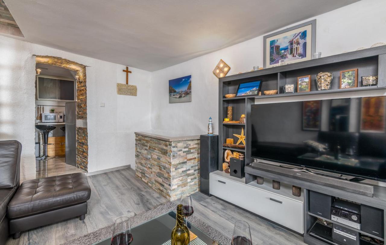 Stone House Knez Daire Vrbnik Dış mekan fotoğraf